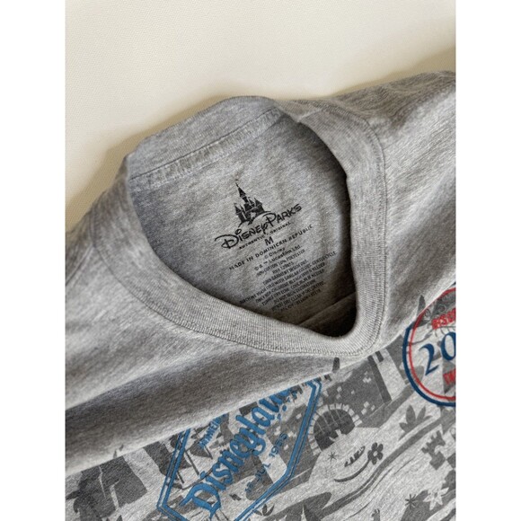 Disney Parks Discover The Magic Gray Map T-Shirt Disneyland Attractions Medium - Picture 3 of 6